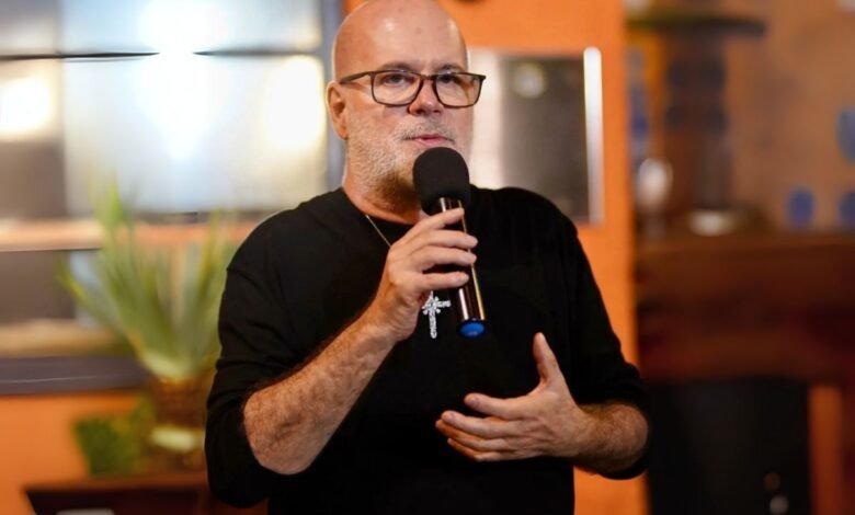 Éder Meneghine Celebra 65 Anos em Festa Luxuosa no Rio